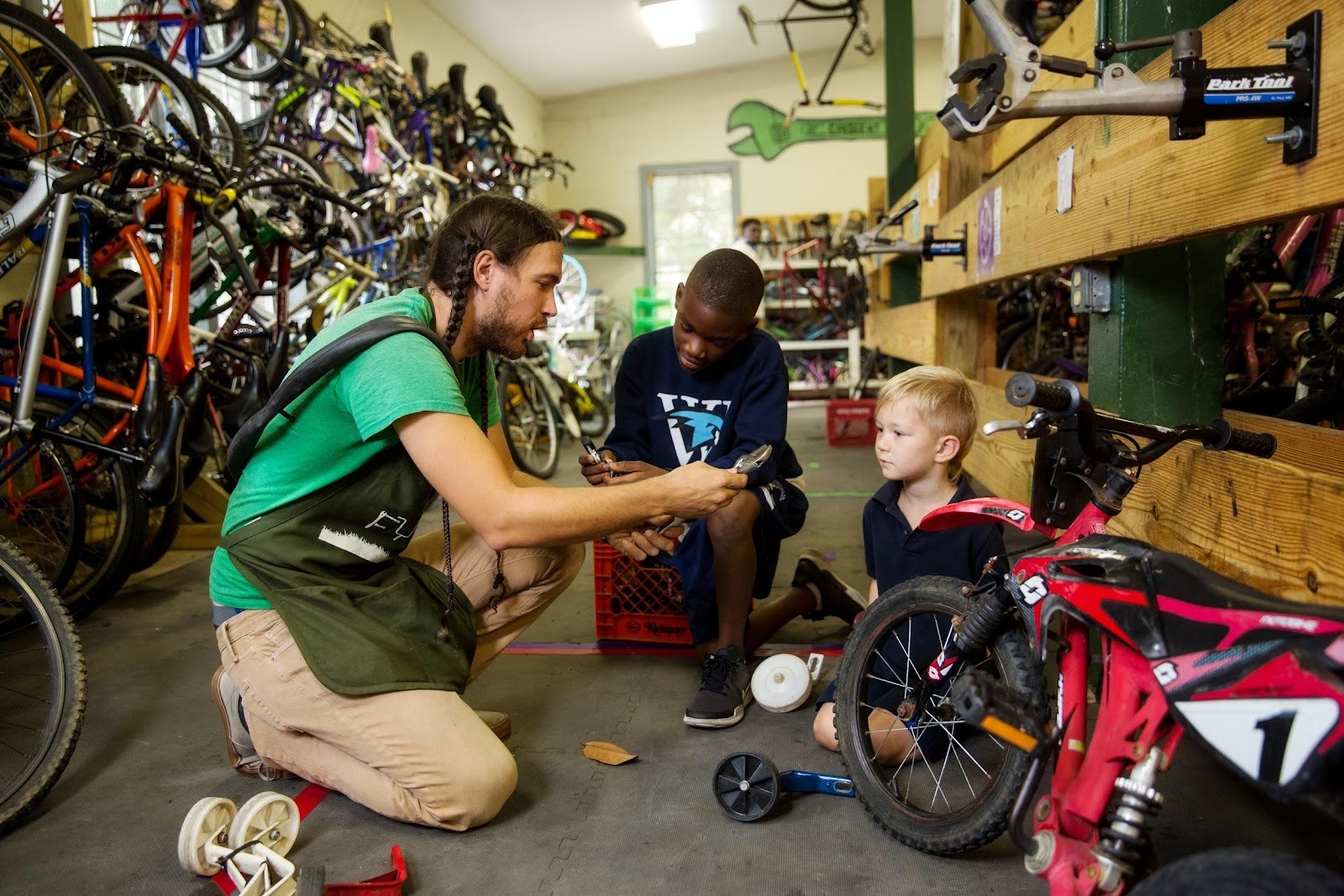 Dustin Lafont interacts with children Dustin Lafont interacts with children