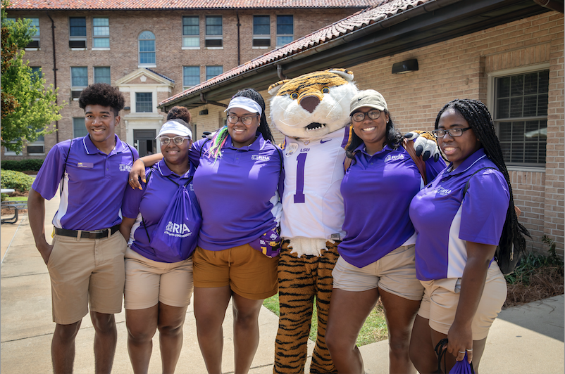 resident assistance working on move-in day