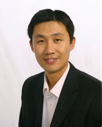 Kevn Xu headshot